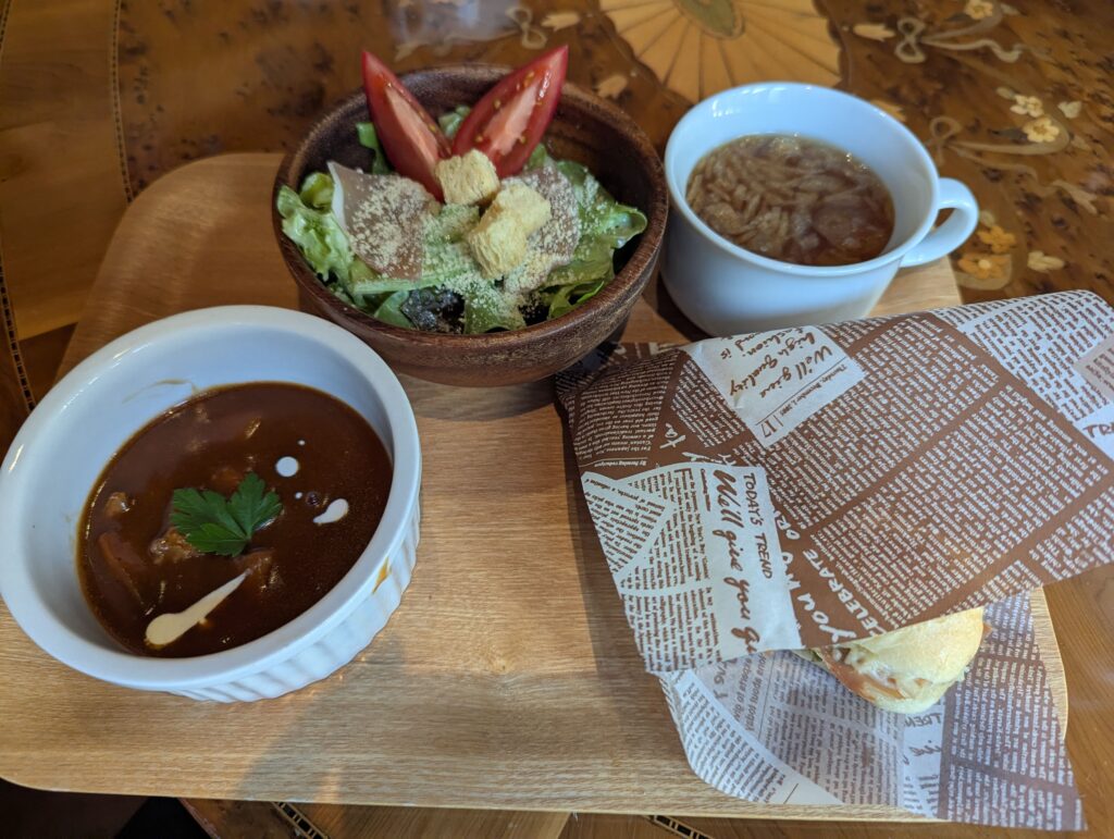 CAFE&BAR シエスタ
